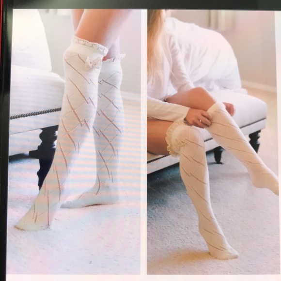Thigh high Crochet socks leg warmer with a bow ivory 🔥 NEW NWT ADORABLE - Picture 1 of 6